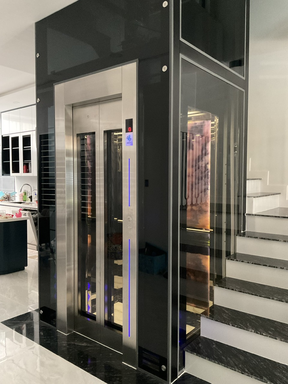 thang ma ?y gia di ?nh