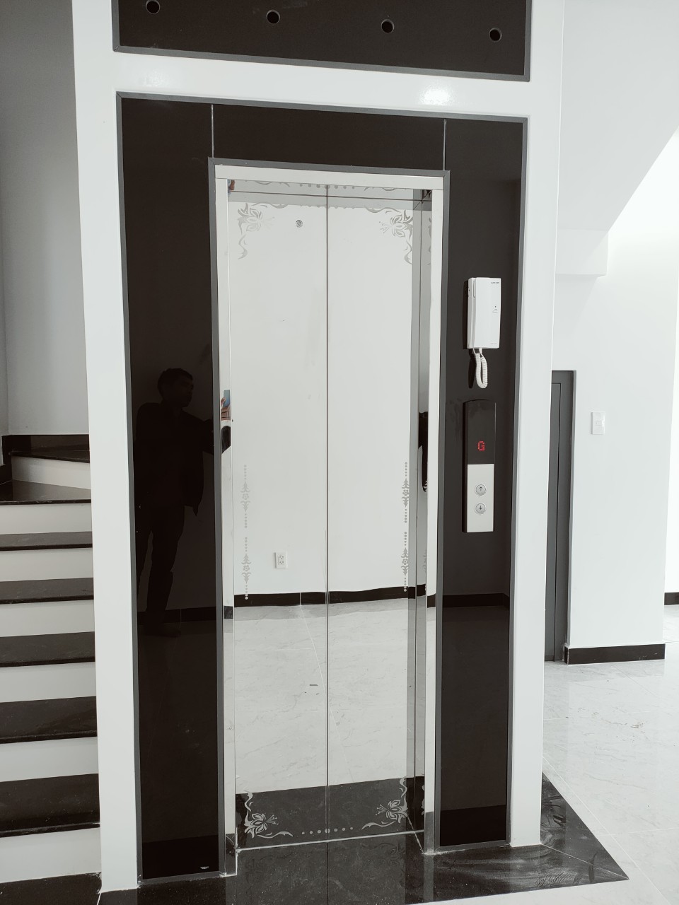 ban giao thang may long kinh 5 diem dung kdt van phuc