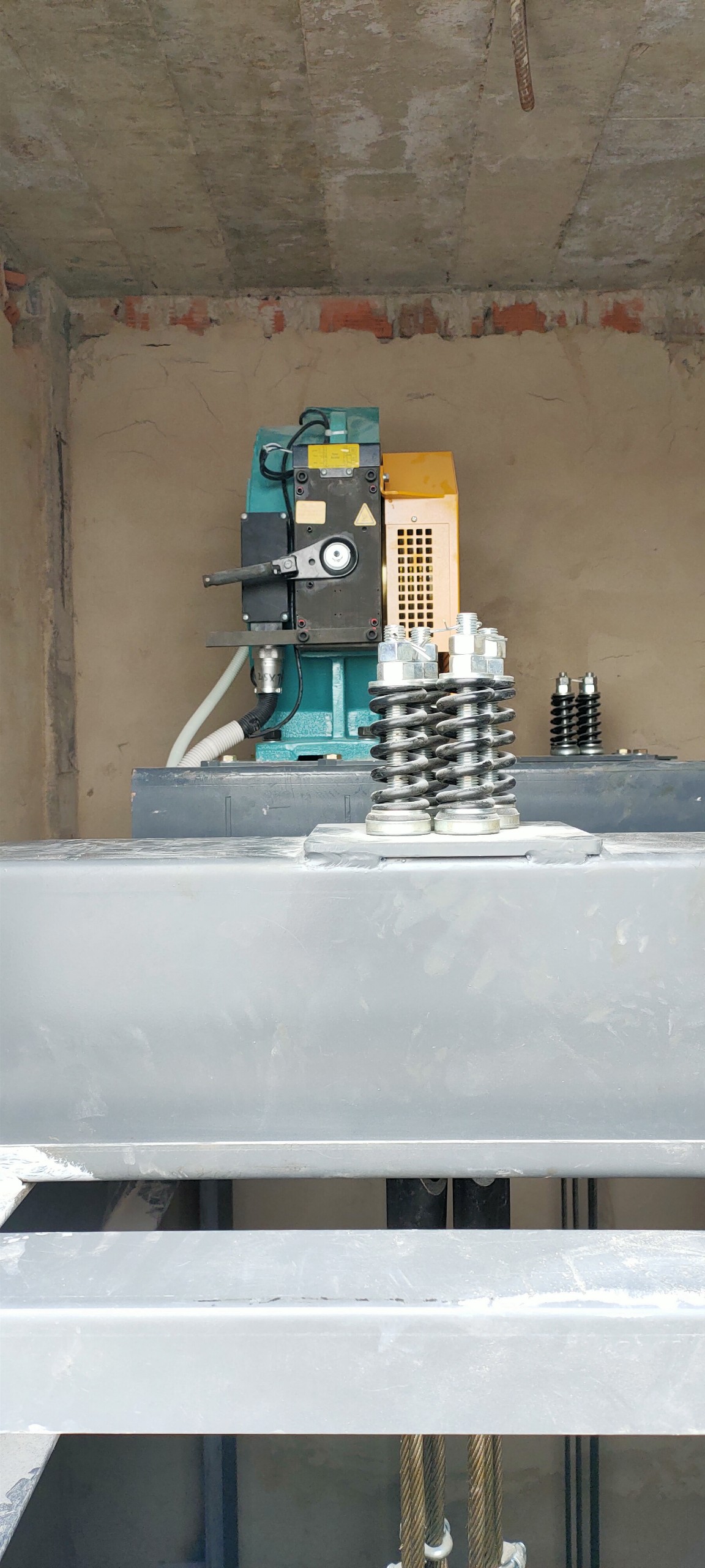 tu van lap dat  thang may cho nha cai tao tai so 42 3  duong la xuan oai tp  thu duc